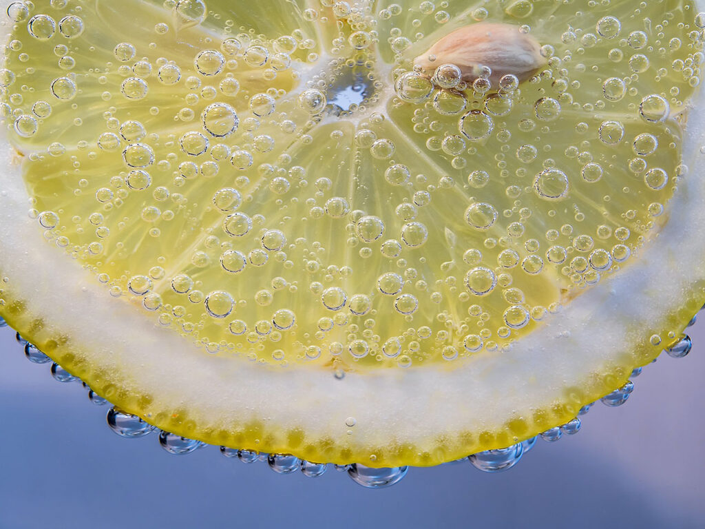 Citron i vattenglas
